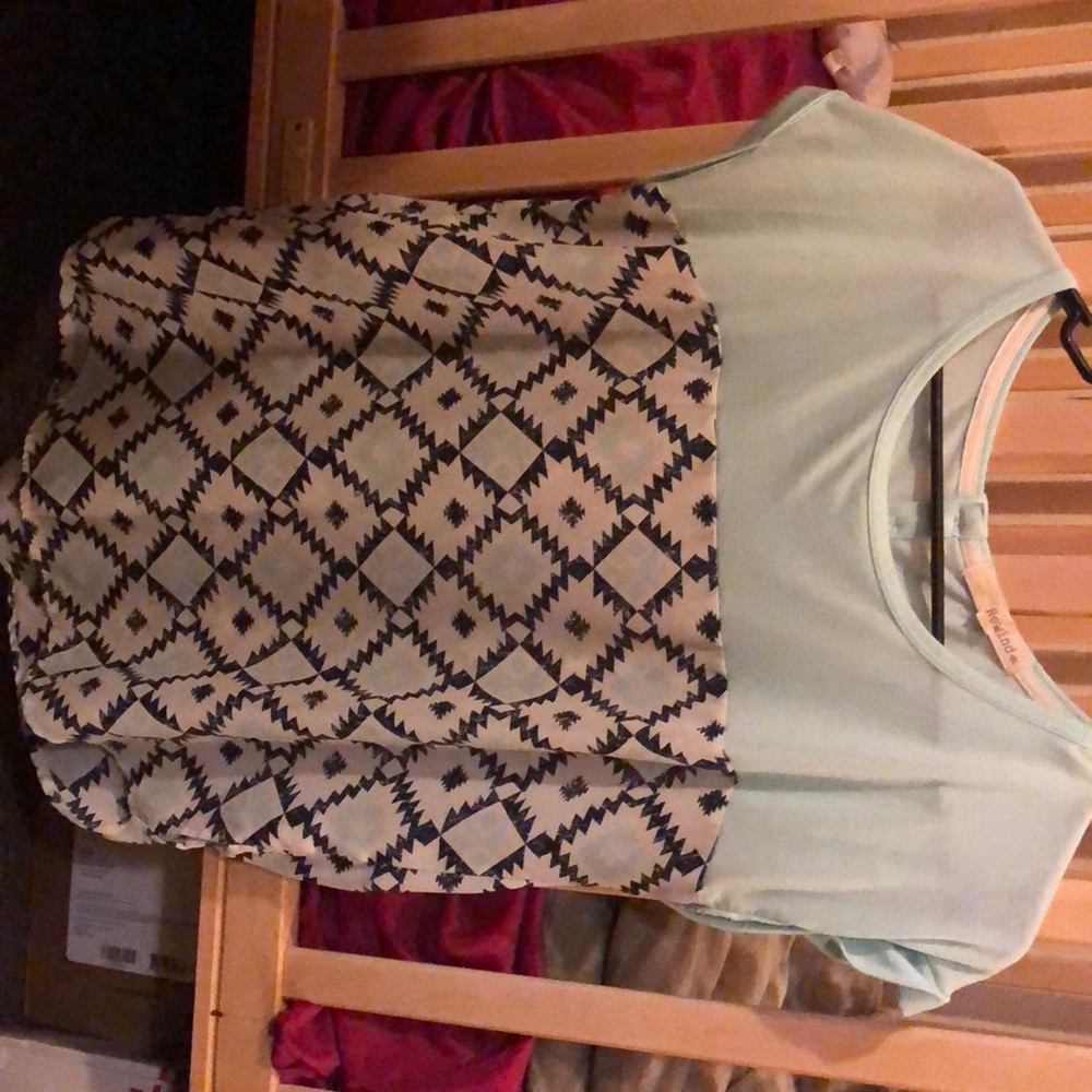 Aztec top